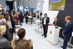 MEDICA 2023,
GTAI-Messe-Auftritt————————————————
[ © (c) Uwe Völkner / bundesfoto
Bundesfoto GbR
www.bundesfoto.de
redaktion@bundesfoto.de
Mobil: 0171 - 5483 127
Tel: 030 - 5771 0932
Kurfürstendamm 15
10719 Berlin